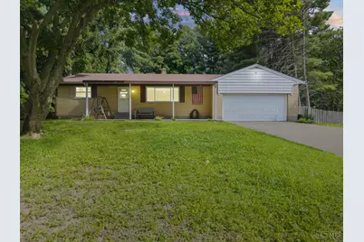 812 Diane Drive, Union Township, OH 45245 - Photo 2