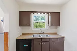3270 Van Zandt Dr, Cincinnati, OH 45211 - Photo 4