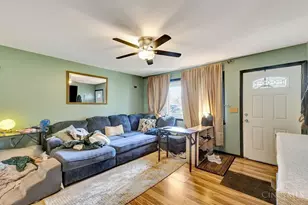 857 Galaxy Ct, Springfield Township, OH 45224 - Photo 4