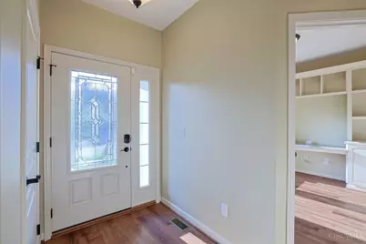 3641 Highland Green, Pierce Township, OH 45245 - Photo 4