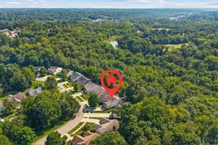 555 County Down Ln, Loveland, OH 45140 - Photo 2