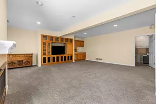 555 County Down Ln, Loveland, OH 45140 - Photo 34