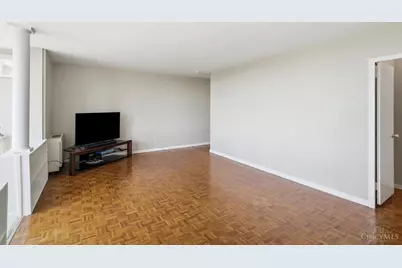 2324 Madison Road #910, Cincinnati, OH 45208 - Photo 4
