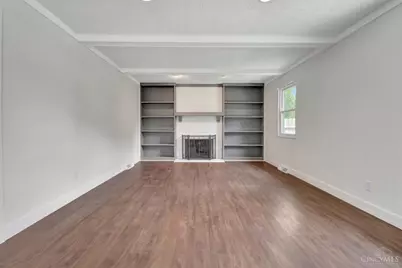 7197 Braemer Lane, West Chester, OH 45069 - Photo 8