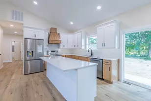 560 W 4th St, Seaman, OH 45679 - Photo 12