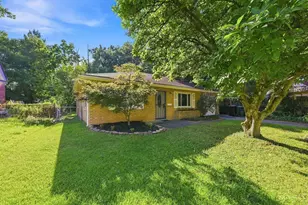6908 Rob Vern Dr, Cincinnati, OH 45239 - Photo 1