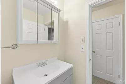 6908 Rob Vern Drive, Cincinnati, OH 45239 - Photo 28