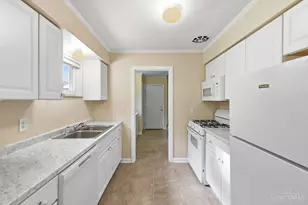 6908 Rob Vern Dr, Cincinnati, OH 45239 - Photo 14