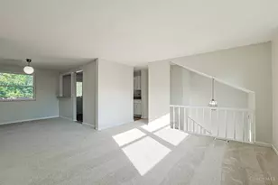 5569 Venus Ln, Fairfield, OH 45014 - Photo 8