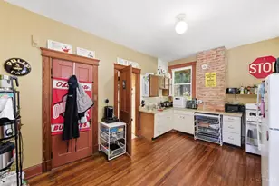 404 Ada St, Cincinnati, OH 45219 - Photo 2
