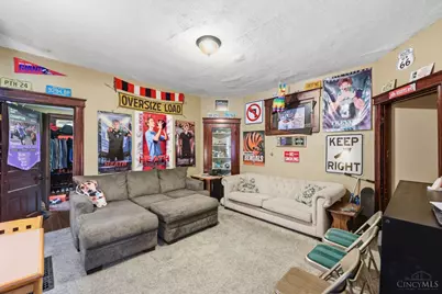 404 Ada Street, Cincinnati, OH 45219 - Photo 8