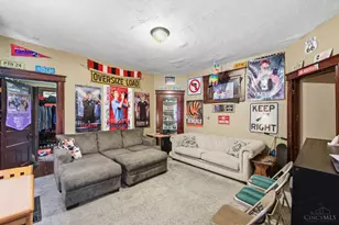 404 Ada St, Cincinnati, OH 45219 - Photo 8