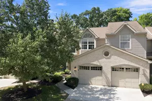 9737 Troon Ct, Blue Ash, OH 45241 - Photo 2