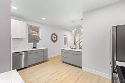 1828 Highland Avenue, Cincinnati, OH 45202 - Photo 14