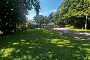 8603 Glenrose Ln, Anderson Township, OH 45244 - Photo 2