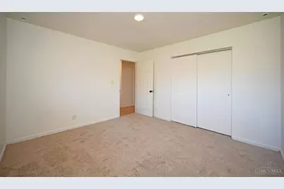 8603 Glenrose Lane, Cincinnati, OH 45244 - Photo 12