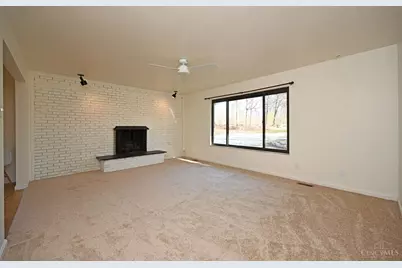 8603 Glenrose Lane, Cincinnati, OH 45244 - Photo 4