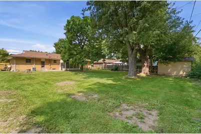5668 Bellefontaine Road, Huber Heights, OH 45424 - Photo 40