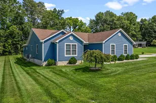 100 Tanglewood Dr, Hillsboro, OH 45133 - Photo 2