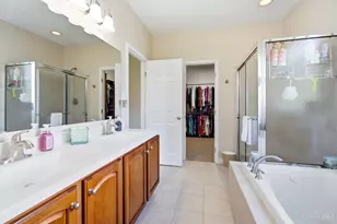 655 Hyacinth Rd, Union Township, OH 45245 - Photo 28
