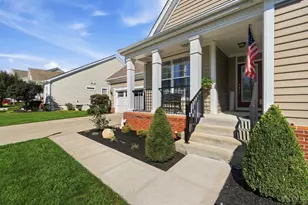 655 Hyacinth Rd, Union Township, OH 45245 - Photo 2