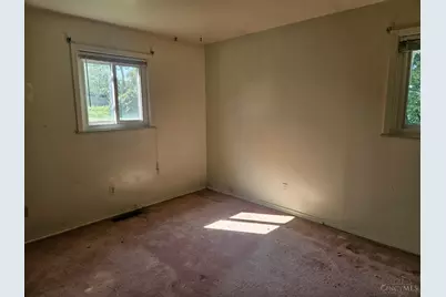 768 Crowden Drive, Springfield Township, OH 45224 - Photo 12