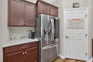 3781 Fairmount Cir, Pierce Township, OH 45245 - Photo 8