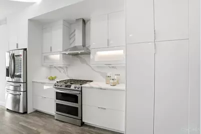 209 Hastings Street, Cincinnati, OH 45219 - Photo 22
