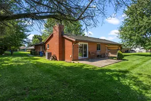 983 Peggy Ln, Wilmington, OH 45177 - Photo 12