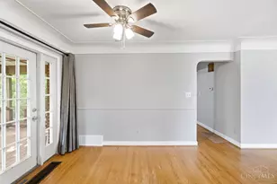 185 Ireland Ave, Cincinnati, OH 45218 - Photo 12