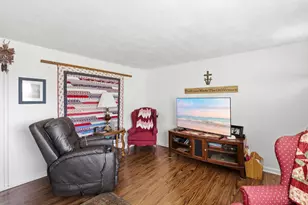 868 Sycamore Blvd, Union Township, OH 45245 - Photo 6