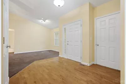 7630 Sandstone Trail, Hamilton Township, OH 45039 - Photo 4