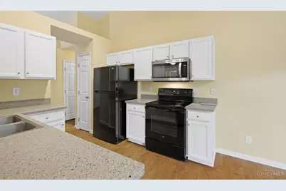 7630 Sandstone Trail, Hamilton Township, OH 45039 - Photo 12
