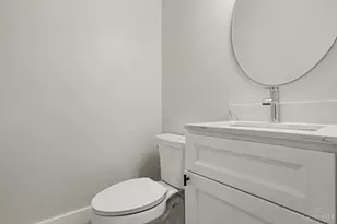 5809 Lathrop Pl, Cincinnati, OH 45224 - Photo 14