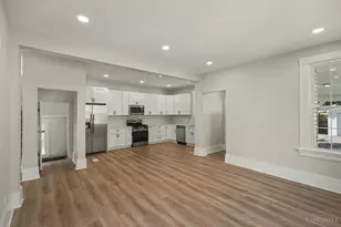 5809 Lathrop Pl, Cincinnati, OH 45224 - Photo 8