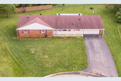 231 Prague Court, Centerville, OH 45458 - Photo 2