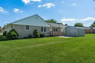 1313 Westmoor Dr, Wilmington, OH 45177 - Photo 2