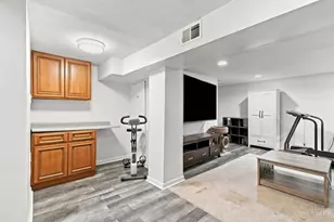 8930 Eldora Dr, Sycamore Township, OH 45236 - Photo 28