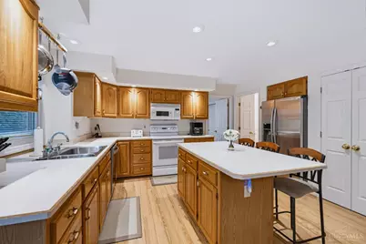 8363 Squirrel Hollow Ridge, West Chester, OH 45069 - Photo 18