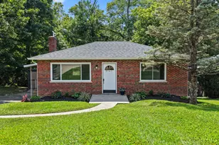 2361 E Galbraith Rd, Reading, OH 45237 - Photo 1