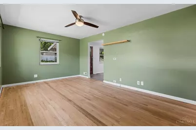 2361 E Galbraith Road, Reading, OH 45237 - Photo 8