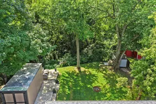 2361 E Galbraith Rd, Reading, OH 45237 - Photo 40