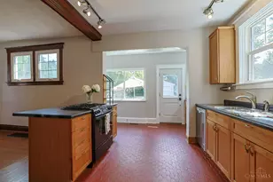 1655 Westmoreland Ave, Cincinnati, OH 45223 - Photo 14