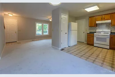 1990 Miles Road, Springfield Township, OH 45231 - Photo 8