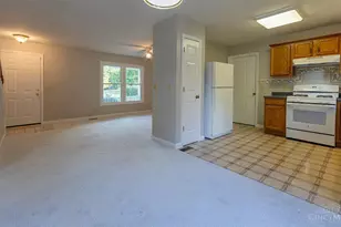 1990 Miles Rd, Springfield Township, OH 45231 - Photo 8