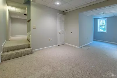 1990 Miles Road, Springfield Township, OH 45231 - Photo 14