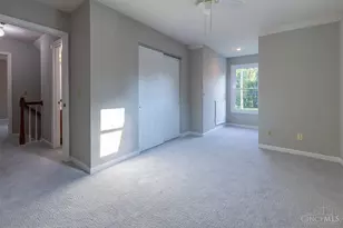 1990 Miles Rd, Springfield Township, OH 45231 - Photo 16