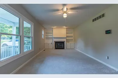 1990 Miles Road, Springfield Township, OH 45231 - Photo 6