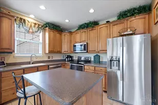 2290 Cobblestone Ct, Miamisburg, OH 45342 - Photo 10