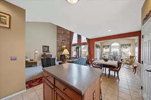 2290 Cobblestone Ct, Miamisburg, OH 45342 - Photo 12